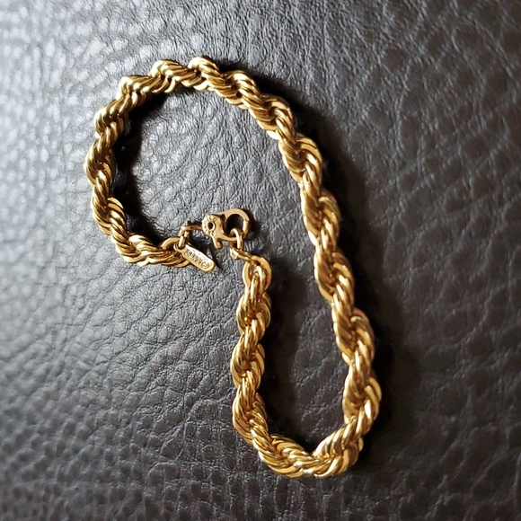 VTG Monet bracelet